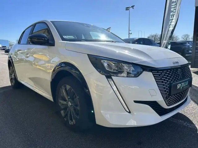 Peugeot 208 electrique 50 kwh 136ch — photo 1