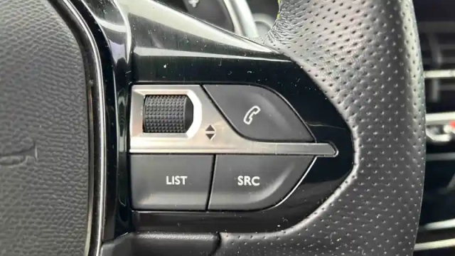 Peugeot 2008 puretech 130 s&amp;s eat8 — photo 96