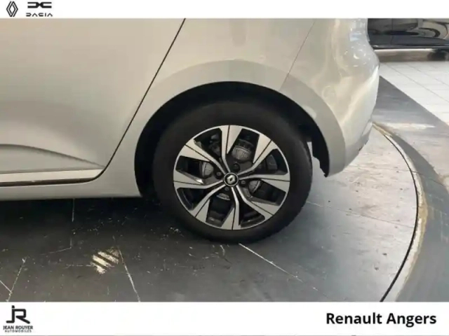 Renault Clio 1.5 blue dci 100ch evolution — photo 23