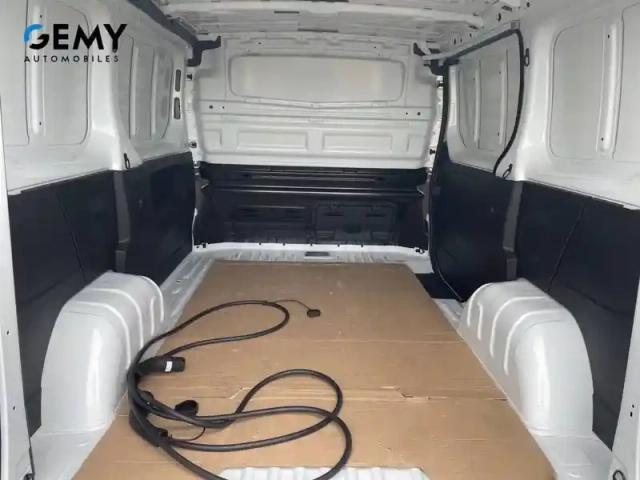 Renault Trafic e-tech electrique fgn l1h1 3t ac22 — photo 10