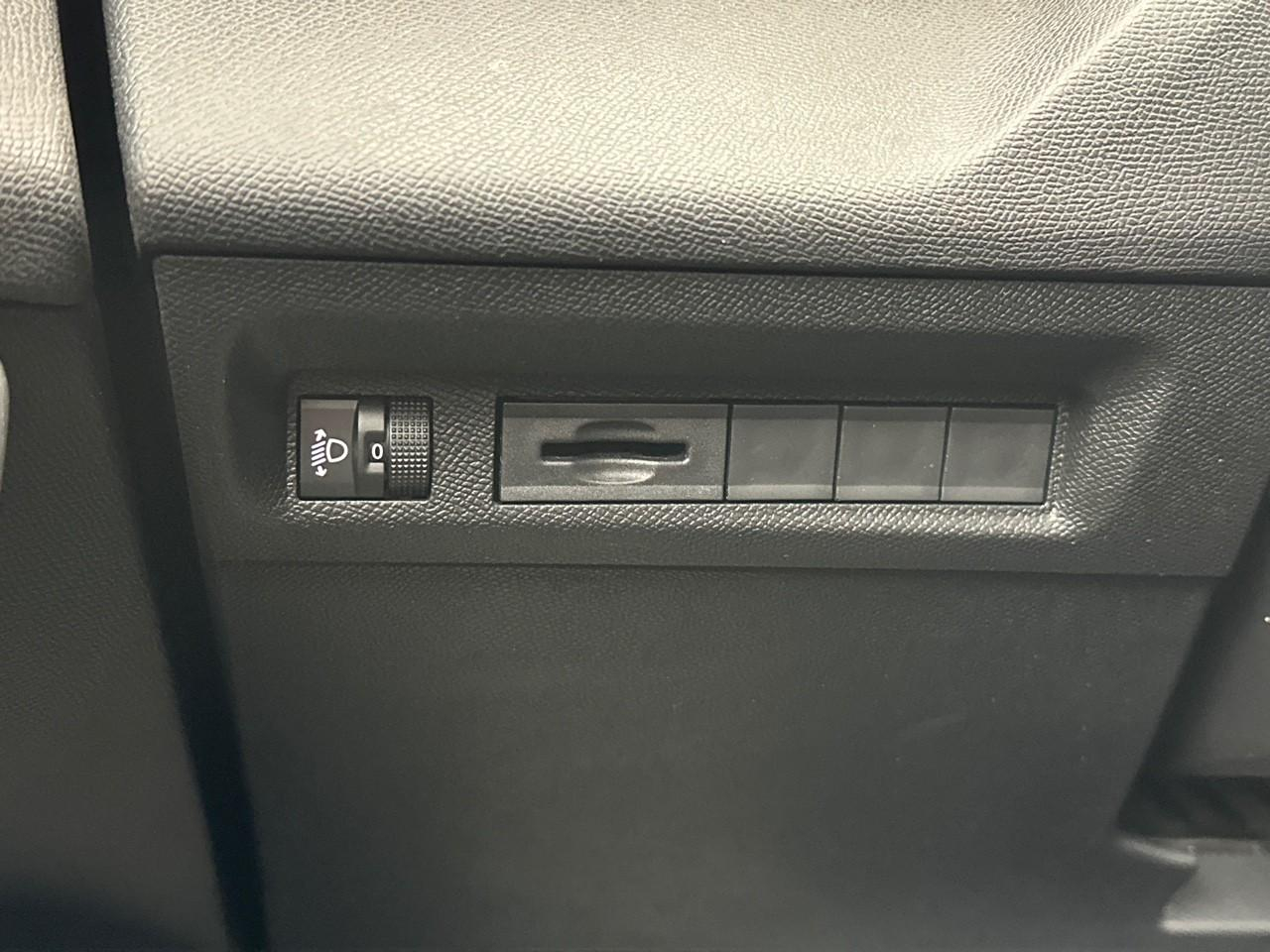 Peugeot 308 puretech 110ch s&s bvm6 active pack — photo 16
