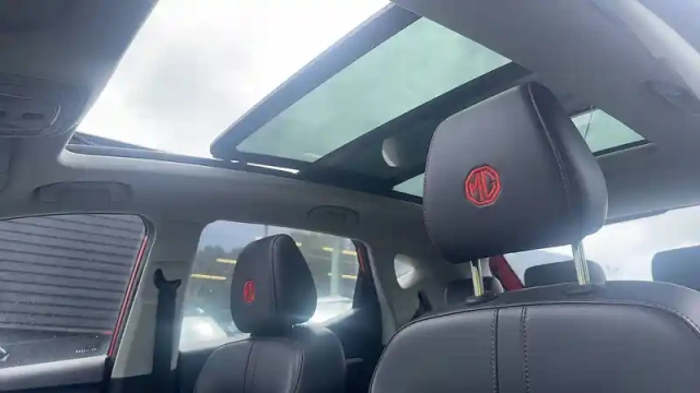 Mg Zs 1.5l vti-tech 106ch 2wd — photo 10