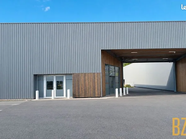 Local commercial 334 m² QUESTEMBERT