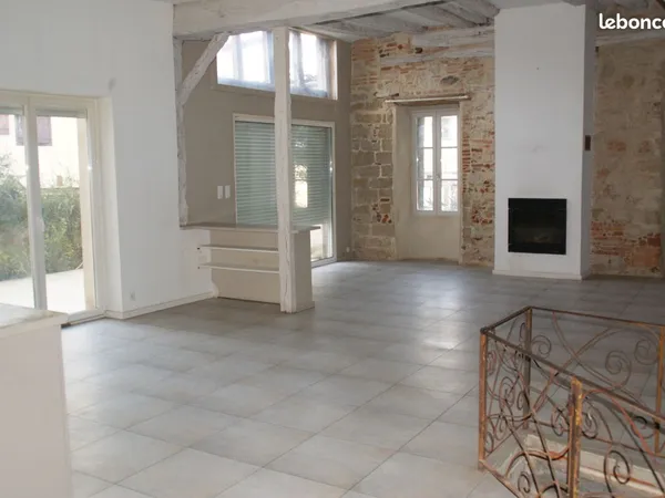 Appartement T4/5 de 130m2, calme, coeur de ville