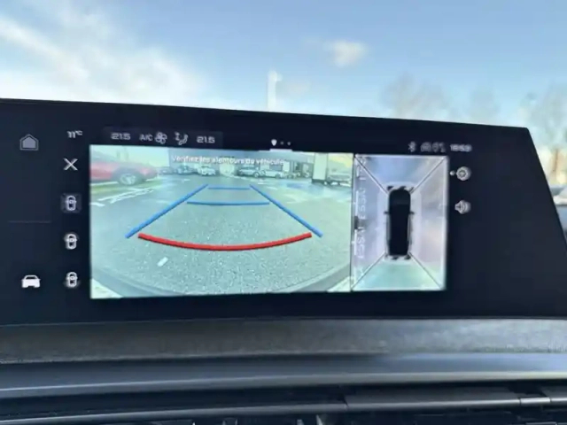 Peugeot 3008 hybrid 136 e-dcs6 — photo 20