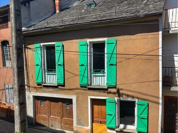 Maison de village avec jardin