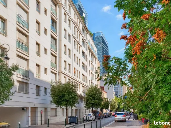 Studio 1 pièce 33 m²