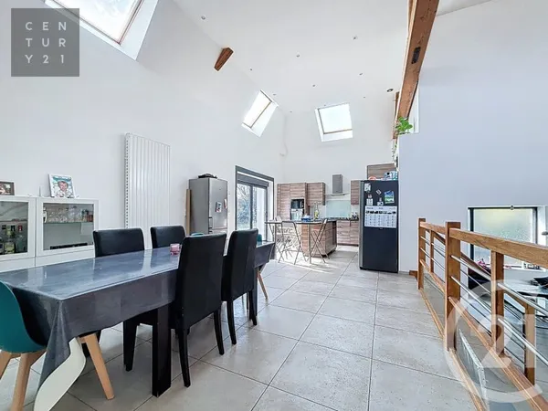 Maison 6 pièces 190 m²