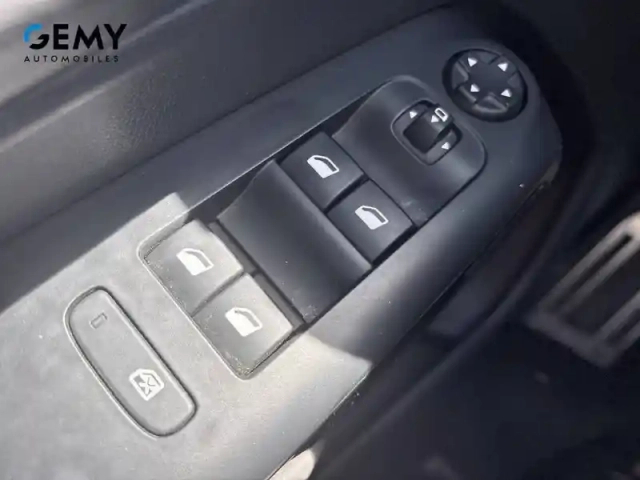 Citroën C5 Aircross hybride rechargeable 225 s&amp;s e-eat8 — photo 60