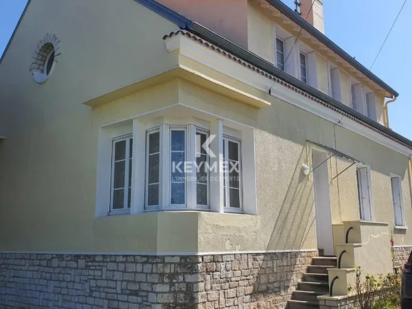 Maison Tonnay Charente 5 pièce(s) 135 m2