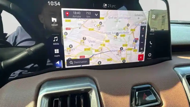 Suzuki Vitara e  61 kwh — photo 13