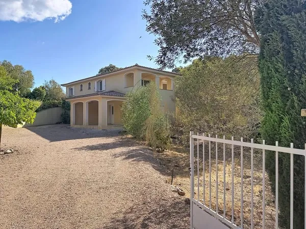 Villa T4 + T3 lecci très grand terrain arboré
