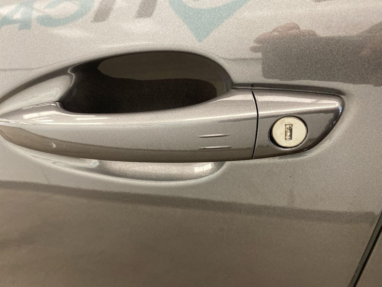 Peugeot 3008 hybrid 225 e-eat8 gt — photo 30