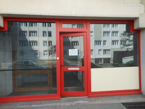 Local commercial 47 m² BOURG EN BRESSE