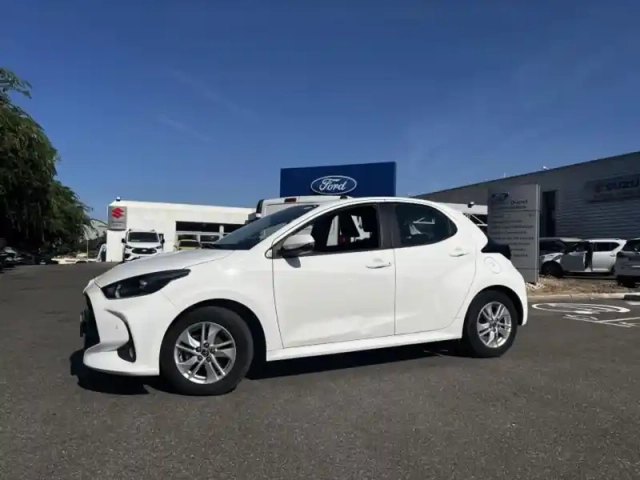 Toyota Yaris 120 vvt-i dynamic business 5p mc24