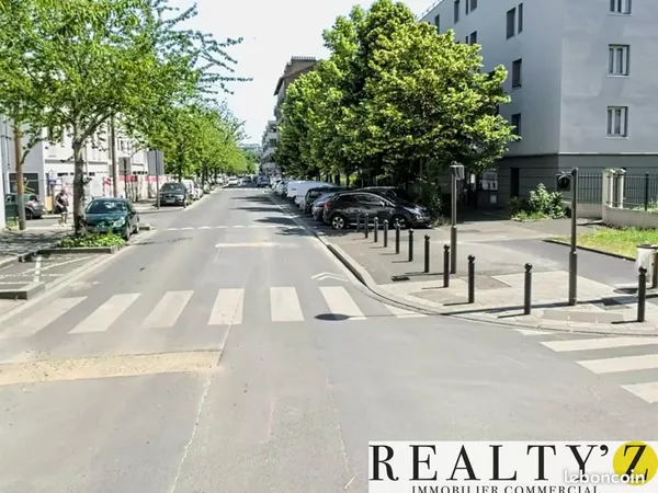 Local commercial 262 m²