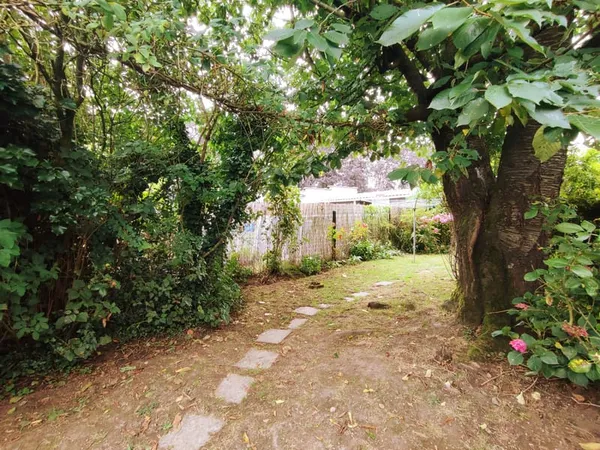 Pérenchies - Maison type bâtir, 3 chambres et jardin