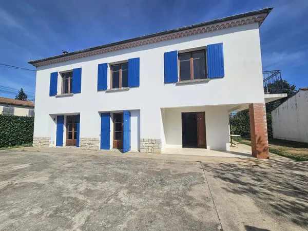 Maison 11 pièces 227 m²