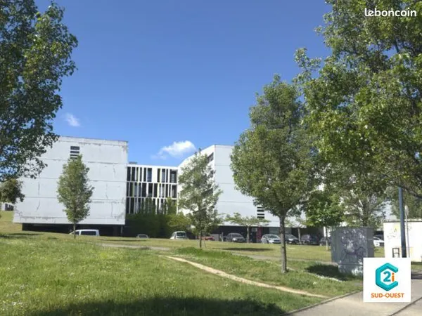 Studio 1 pièce 20 m²