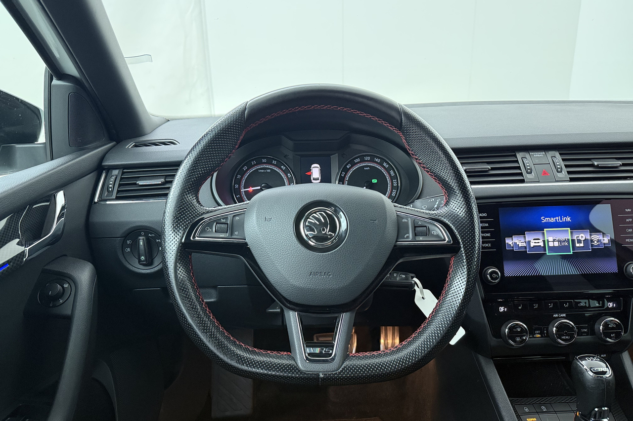 Skoda Octavia Combi — photo 10