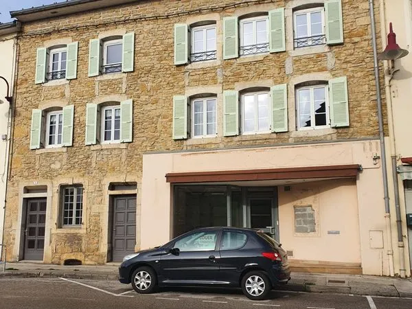 Local commercial surface 120 m2 à SAINT LUPICIN (Coteaux du Lizon)‎