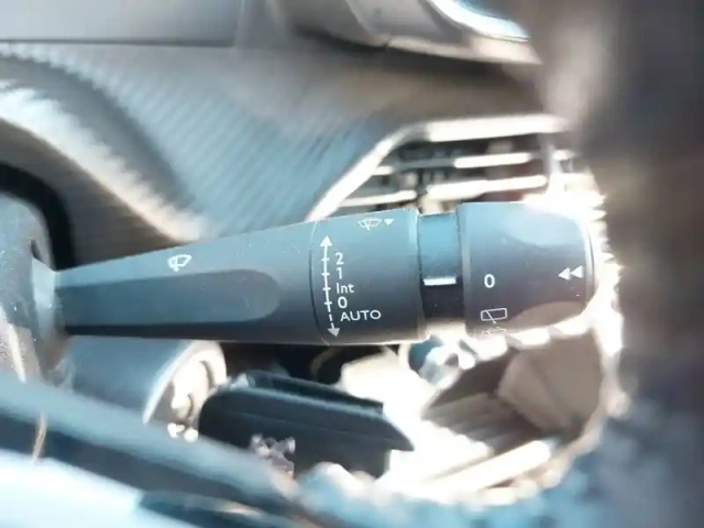 Peugeot 2008 bluehdi 110 s&amp;s bvm6 — photo 85