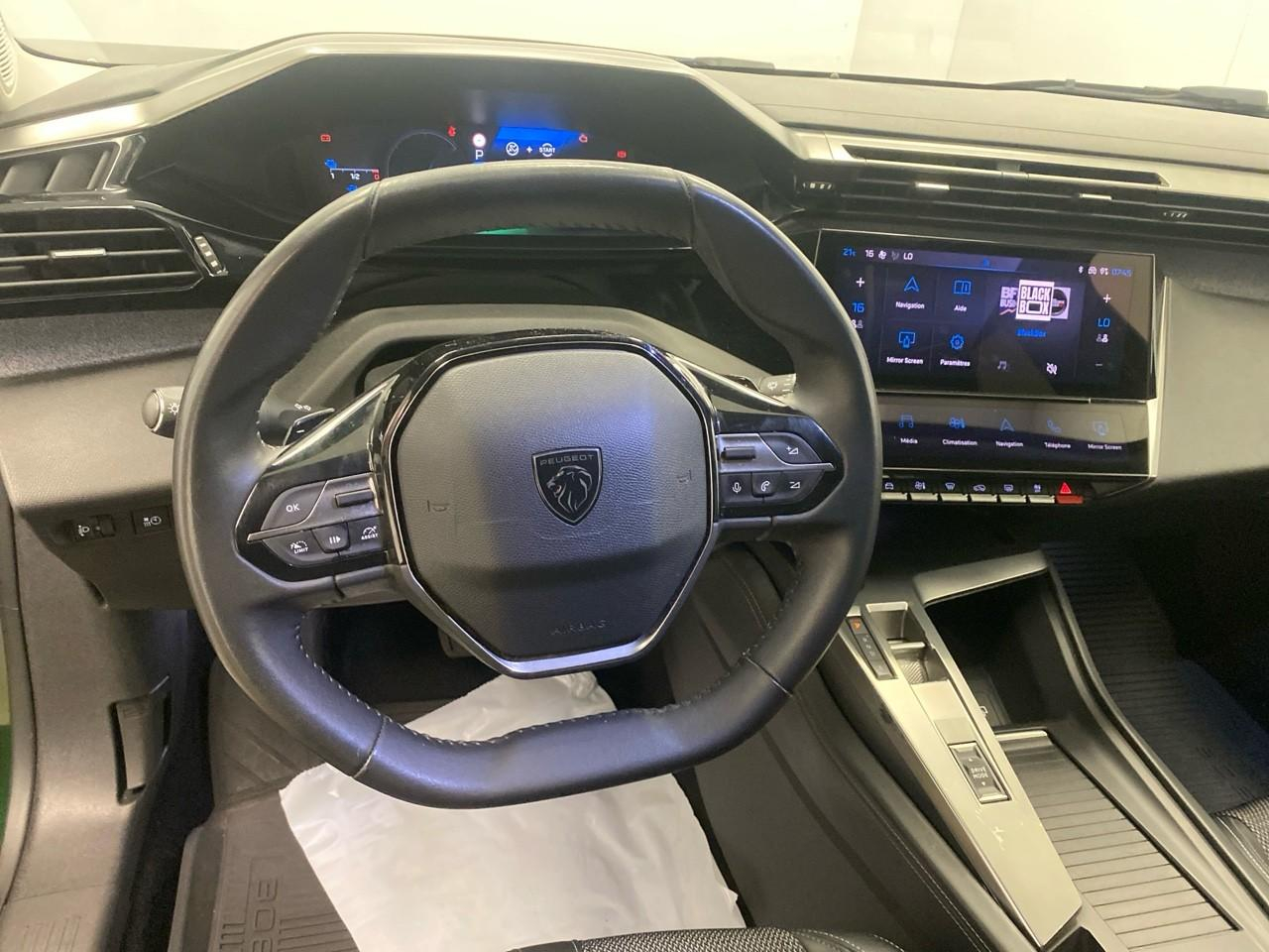 Peugeot 308 phev 180 e-eat8 allure pack — photo 12