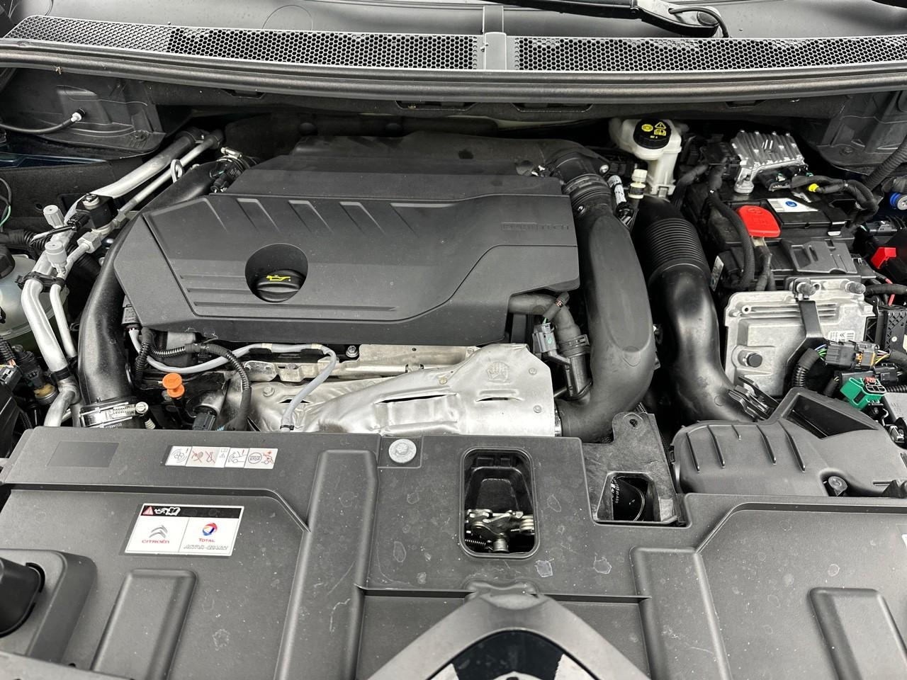 Citroën C5 Aircross hybride rechargeable 225 e-eat8 feel pack — photo 13