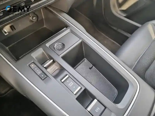 Citroën C5 Aircross hybride rechargeable 225 s&amp;s e-eat8 — photo 40