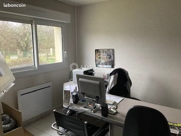 Local d'activité 560 m²