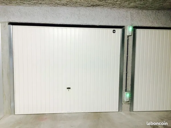 Garage à louer Saint-Julien-en-Genevois centre