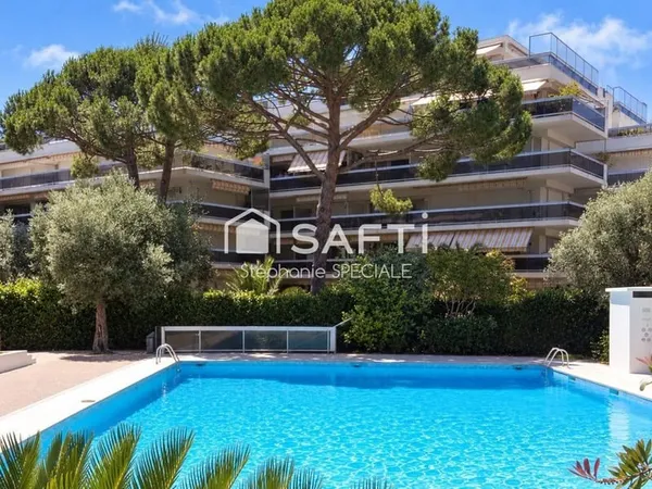 JUAN-LES-PINS  MAS DU TANIT