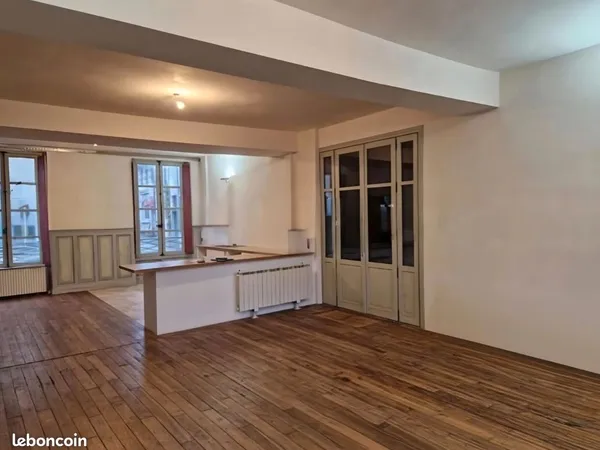 Local professionnel divisible 100m2