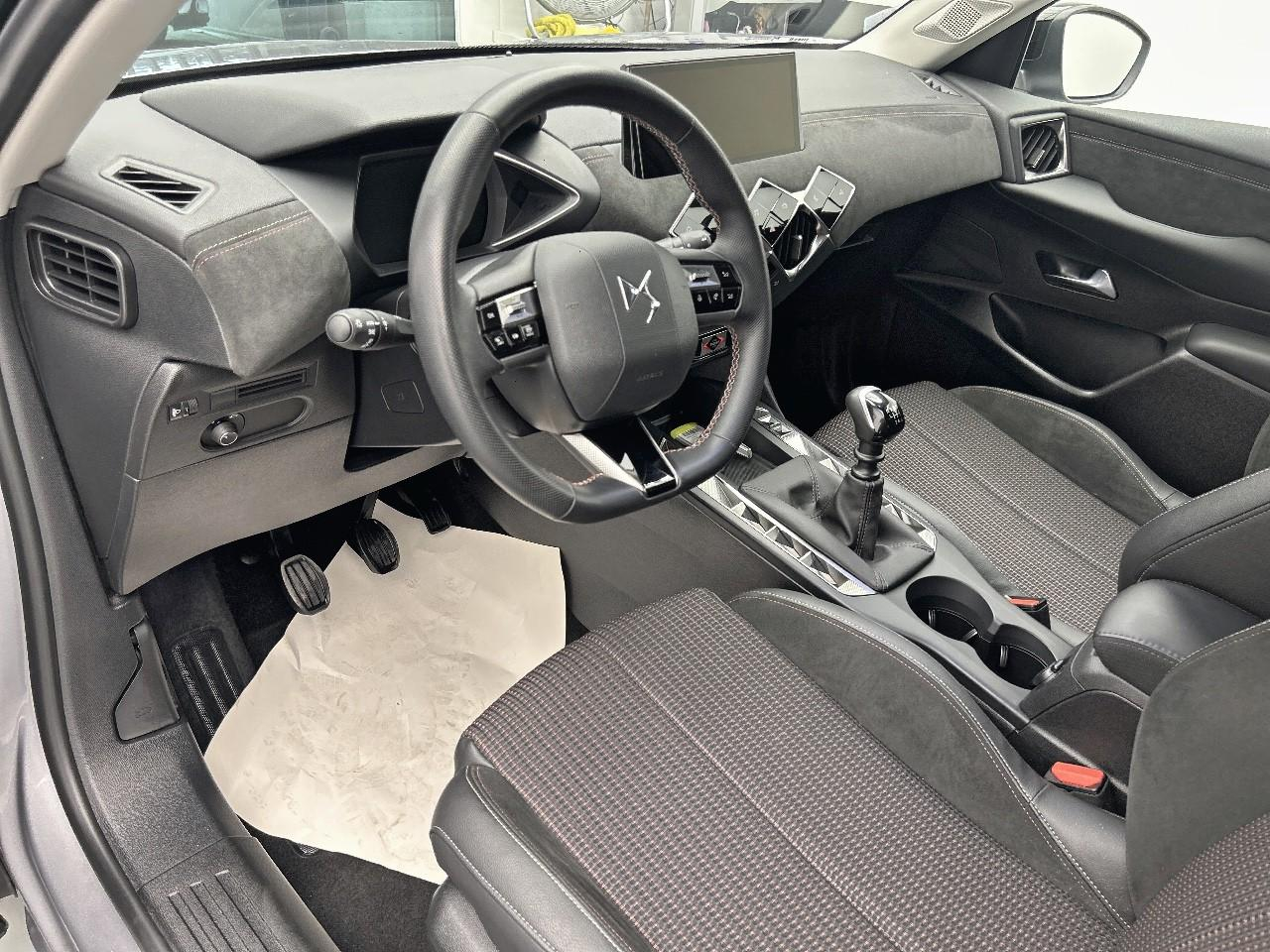 Ds Ds 3 puretech 100 bvm6 performance line — photo 9