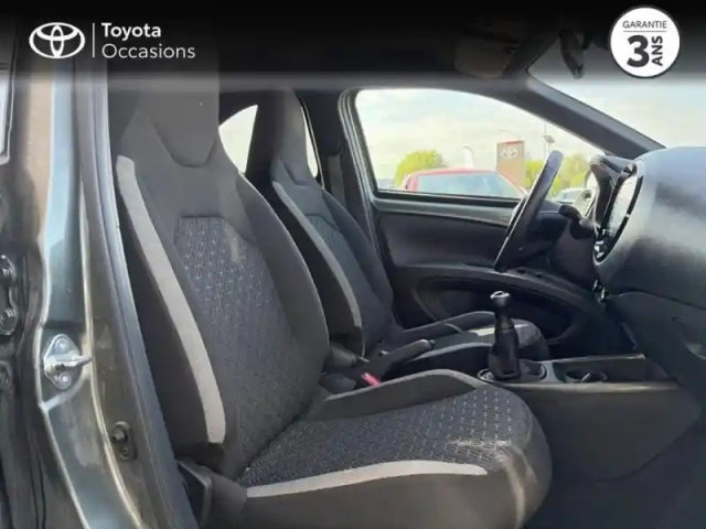 Toyota Aygo X 1.0 vvt-i 72ch design my23 — photo 6