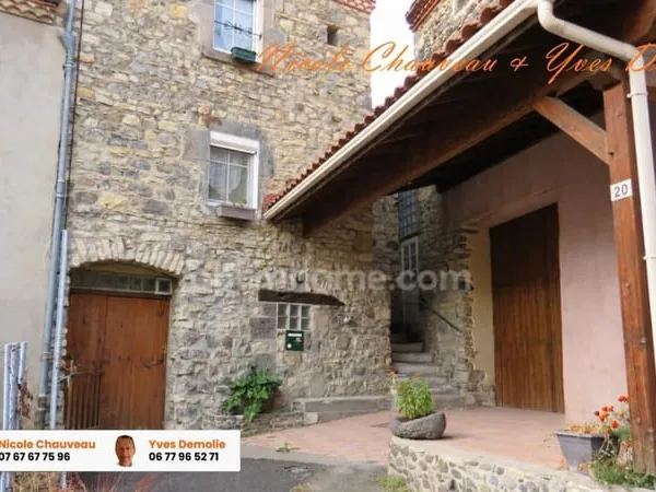 Maison en pierre 4 pièces avec dépendances ANTOINGT (63)