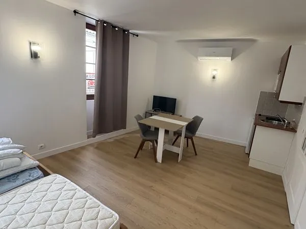 Studio 1 pièce 23 m²