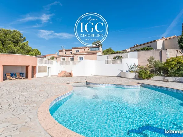 Villa 7 pièces 200 m²