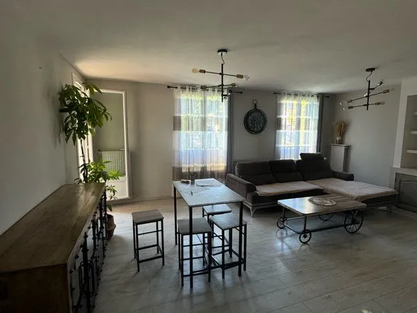 Vend grand appartement T4