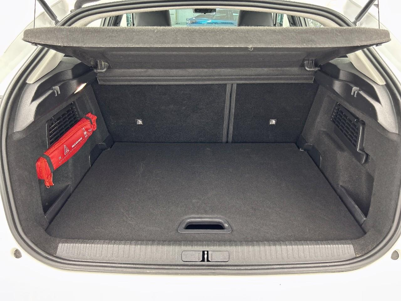 Citroën C4 bluehdi 130 eat8 plus — photo 14