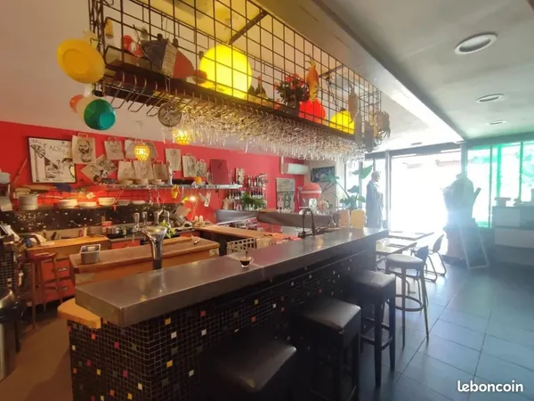 Restaurant à vendre à Caux (fond de commerce)