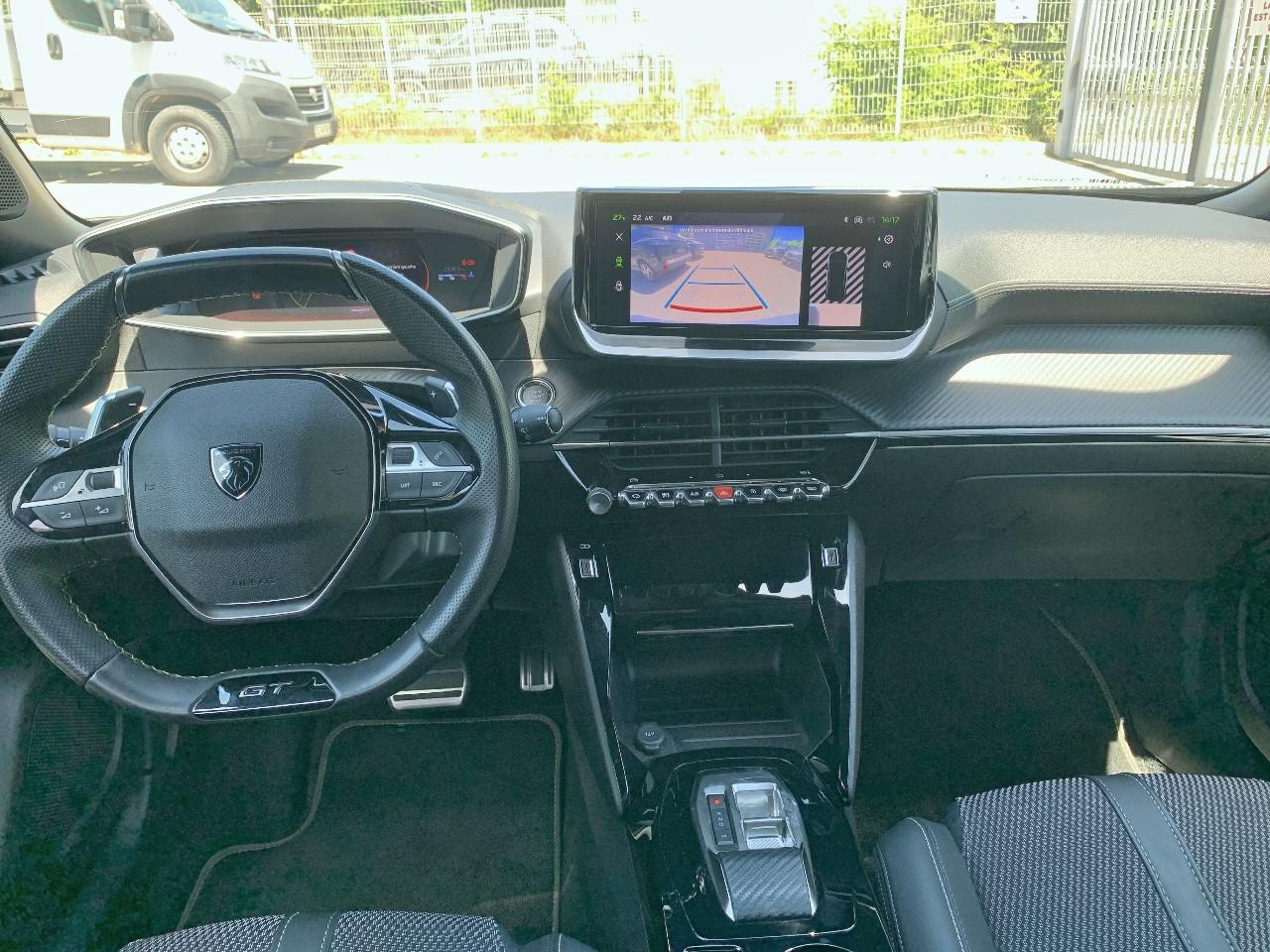 Peugeot 2008 1.2 puretech 130ch s&s gt eat8 — photo 8