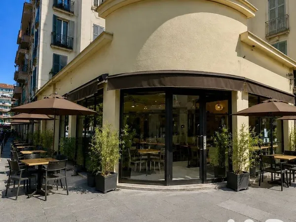 Fonds de commerce 100 m²