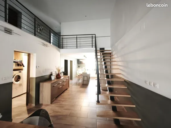 Maison 6 pièces 230 m²