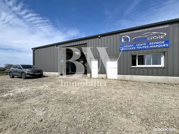 Local 208 m² PLOUMOGUER