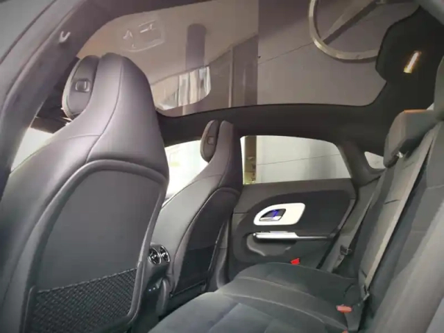 Mercedes Cla coupe amg line 250+ avec technologie eq — photo 14