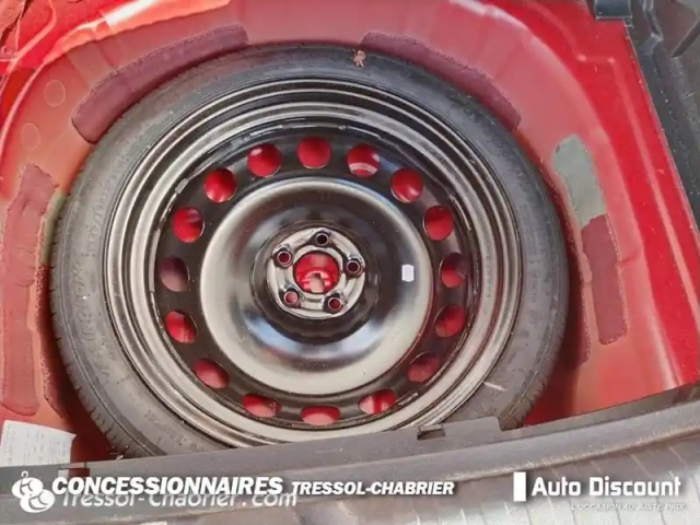 Audi A1 sportback 25 tfsi 95 ch bvm5 design — photo 27