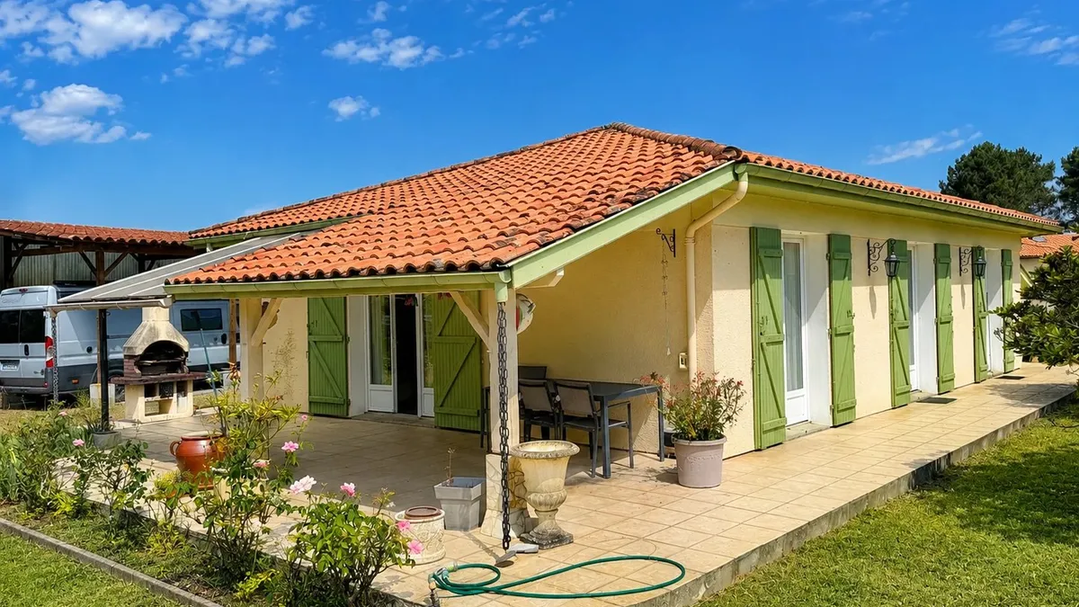 Photo 1