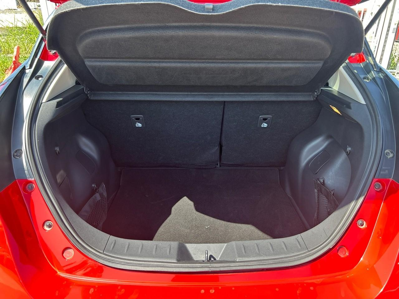 Nissan Leaf 150ch 40kwh acenta 21.5 — photo 6
