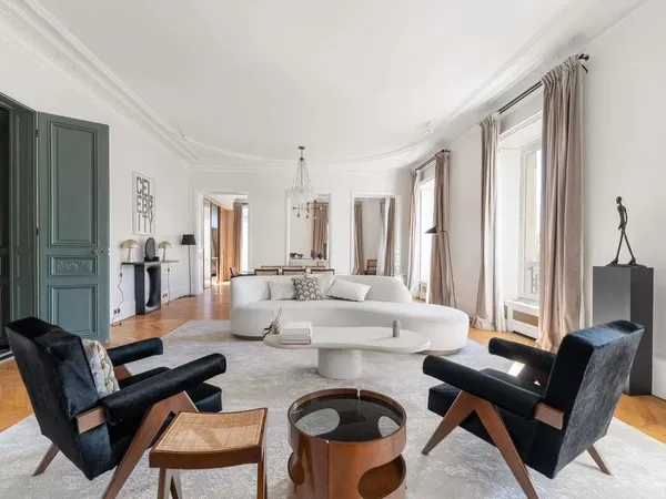 Appartement 200 m²